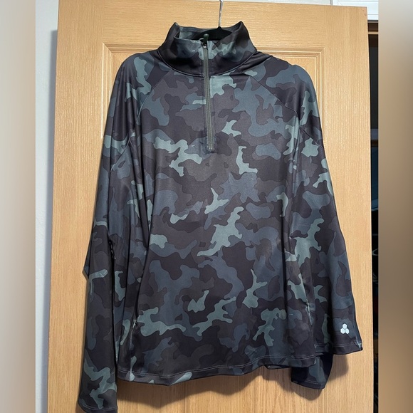 NWT Tek Gear Camo Quarter Zip - Picture 1 of 10